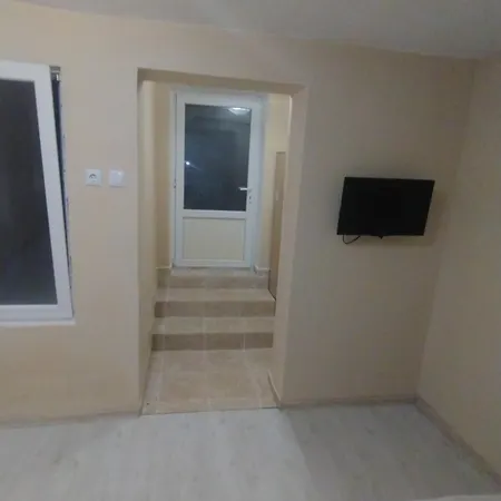 за гости иричек Apartment